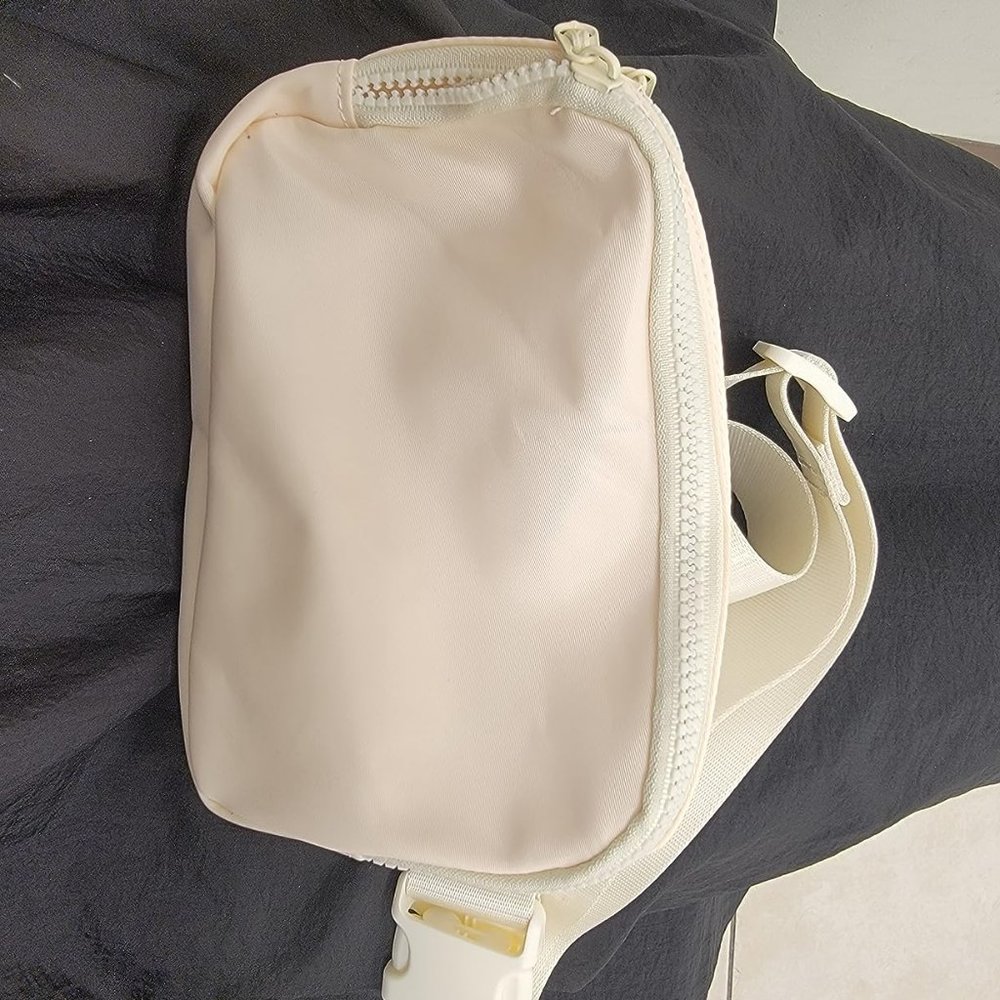 Belt Bag for Women, Crossbody Fanny Bag - Picture 5 of 6